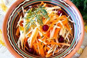 Рецепт приготування з фото вітамінного салату з ріпи та журавлини